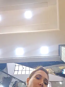 Irresistible24 webcam