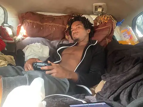 SlimeCrownzOut5 webcam