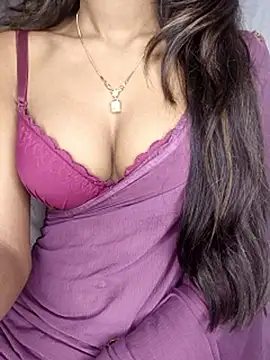 Webcam Model (Haniaa_love)  is live.Free join now!