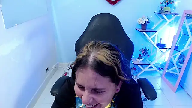 victoria_jones webcam