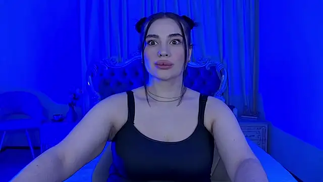 adrianatorres - AdrianaTorres's free webcam