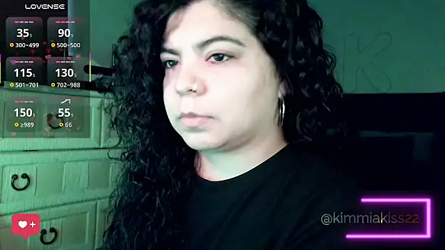 kimmiakiss22 webcam