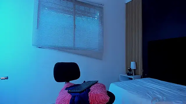 nastycouple-18 - Nastycouple-18's free webcam