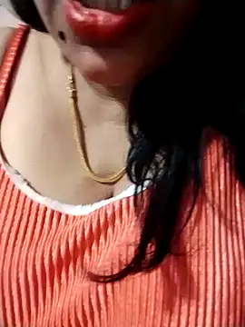 Webcam Model (tharu_sweet)  is live.Free join now!