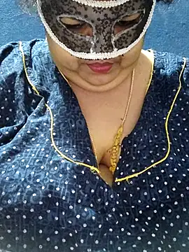 tamilthanushri webcam