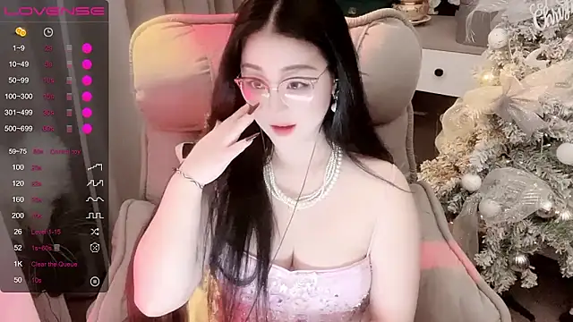 Monica-666888- webcam