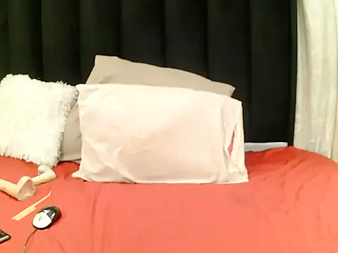 creampussyxx20 - CreamPussyxx20's free webcam