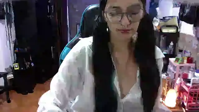 angelaqueen_ - AngelaQueen_'s free webcam