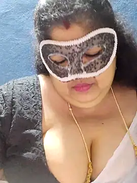 tamilthanushri webcam