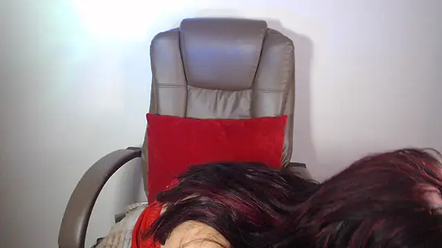 kristelltender1 - Kristelltender1's free webcam