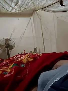 pig_fucker_daddy (Ask my age) - UNCUT DICK