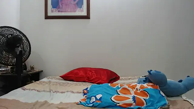 SaraStoneCute webcam