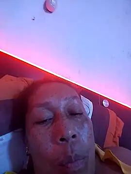 Ruby-Hot-Milf webcam