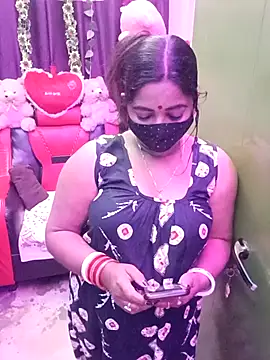 Webcam Model (ella_mariya) is live