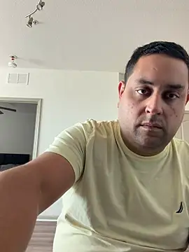 GoldenTemptation webcam