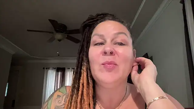 WorldsGreatestCockRater webcam