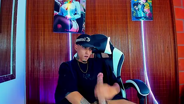 liam_lee (M twink) - BIGG CUM SHOOT