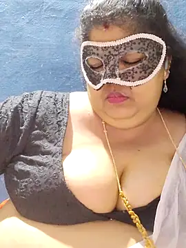 tamilthanushri webcam