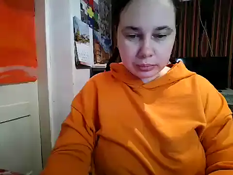 Cora_Maro webcam