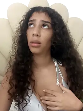 Webcam Model (noe_30)  is live.Free join now!