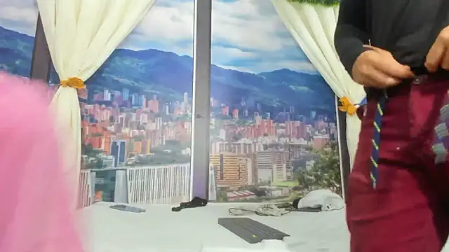 SabrinaAndEddy webcam