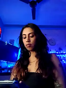 love_beauty01 - Love_Beauty01's free webcam - UK Sex Cams