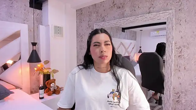 Vanessa_Rain_ webcam