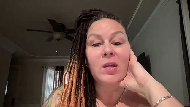 WorldsGreatestCockRater webcam