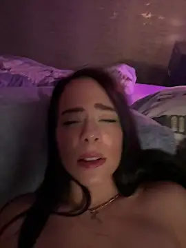 Viktoria_Marie webcam