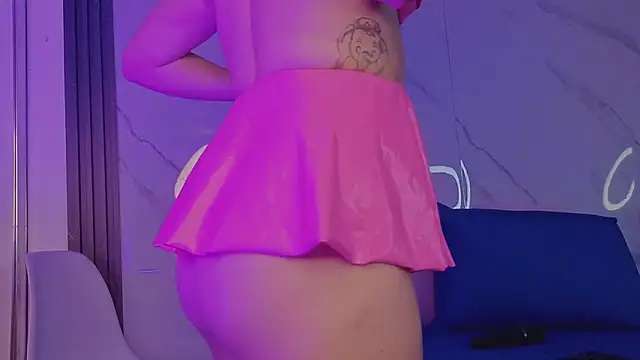 candyqueengold - CandyQueenGold's free webcam - UK Sex Cams