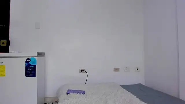 ISA_BELLA_VZL webcam