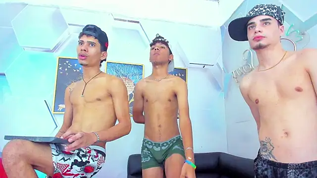 Alex_jeins_at webcam