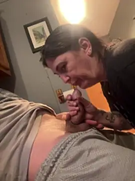 tttttyta (G milf) - Chupa sabroso