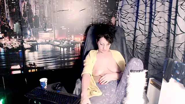 amoursweet2025 - AMOURSWEET2025's free webcam