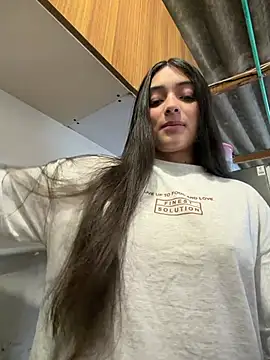 _tina_9 - _tina_9's free webcam