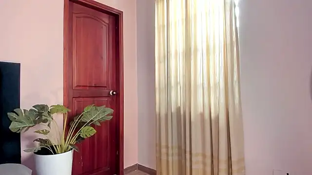 aylastone - AylaStone's free webcam