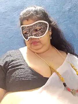 tamilthanushri webcam