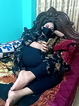 Webcam Model (Porimoni22)  is live.Free join now!