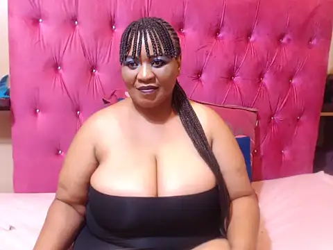 HUGE_BUSTY_EBONY webcam