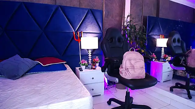 britany_fox_ - Britany_Fox_'s free webcam