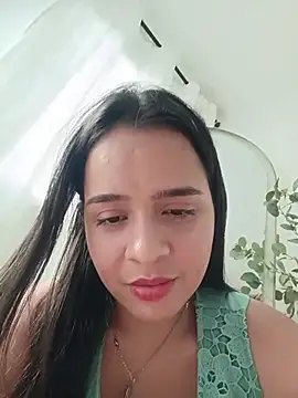 Julieth_hot-69 webcam