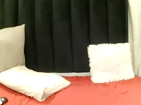 CreamPussyxx20 webcam