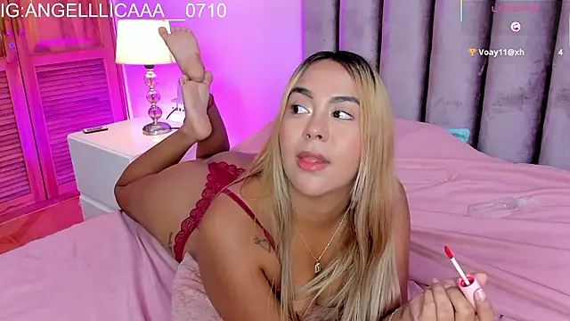 Little_Angelica18 webcam