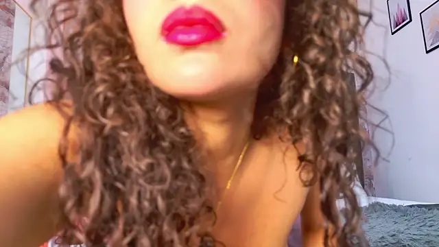 Angelique_Angell webcam