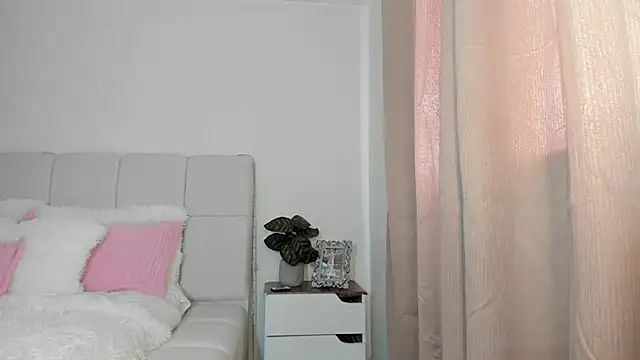 Ori_valentina webcam