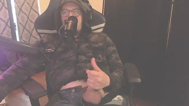 chicostick413 webcam