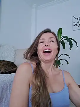 karina_warthon webcam