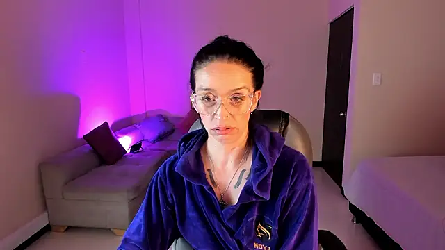 Kristen_Garner webcam