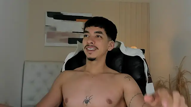 ISAAC_CRYSTON webcam