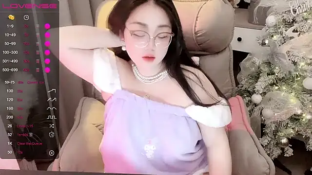 Monica-666888- webcam